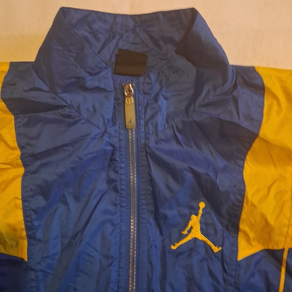Jordan Boys Small Retro Full Zip Windbreaker Jacket Blue Yellow 23 - Picture 2 of 12